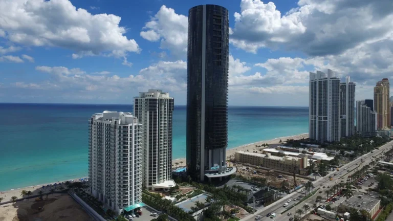 210828_main_teaser_tower_1920x1080px