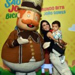 Tatyanne Meyer e seu filho Tom