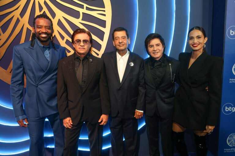 Fabrício Boliveira, Chitãozinho, Xororó, Zé Mauricio Machline e Nanda Costa