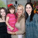 Leila Esposito com filha Monike e netas Maria Antonia e Maria Laura