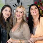 Leila Esposito entre Marcia e Stefany Esposito