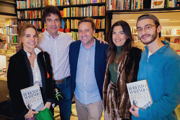 Cristiana Magalhães Lins, José Antônio Magalhães Lins, Leonencio Nossa, Andrea Magalhães Lins e Dudu Magalhães Lins