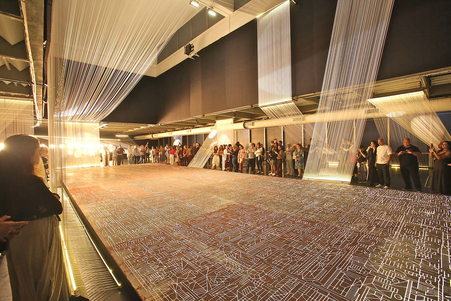 IMG_9079_FOTO MURILLO TINOCO_LIGHT _ MAM _ EXPOSICAO BIA LESSA