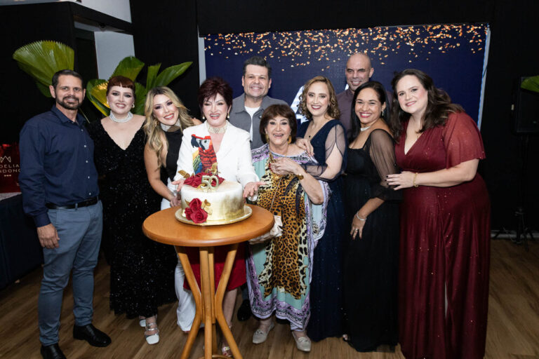 Carlos Lamoglia, Viviane Petrilo, Luciano Curly, Rodrigo Carvalho, Rachel Fonseca, Ana Paula, Jaqueline, Adélia e Joliele Mendonça