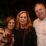 Claudia Calirman com Janete e Rafael Serruya