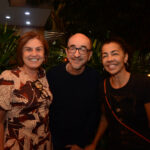 Claudia Calirman com Joaquim Ferreira dos Santos e Sandra Chaves dos Santos