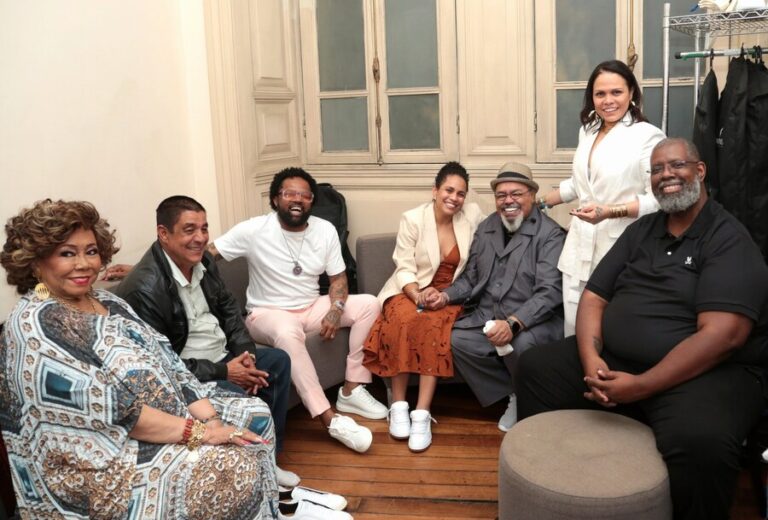 Alcione, Zeca, Xande, Fernanda Aragao, Jorge Aragao,Tania Aragao e Pericles