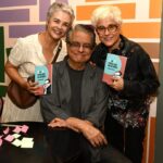 Luciana Braga , Flavio Marinho e Soraya Ravenle - Livro - 2 OU 3 COISAS QUE EU SEI DELAS - SET 2025 - CG