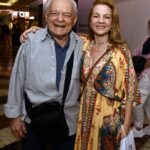 Thon Bastos e Marta Paret - Livro - 2 OU 3 COISAS QUE EU SEI DELAS - SET 2025 - CG