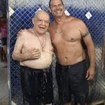 Othon Bastos e seu filho Pedro tomando banho EM CALDAS DO JORRO - NOV 2025 - CG