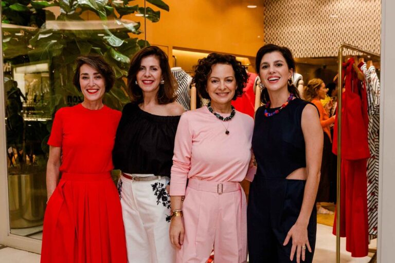 Gabriela Moraes, Nana Paranagua, Andrea Marques e Yasmine Paranagua