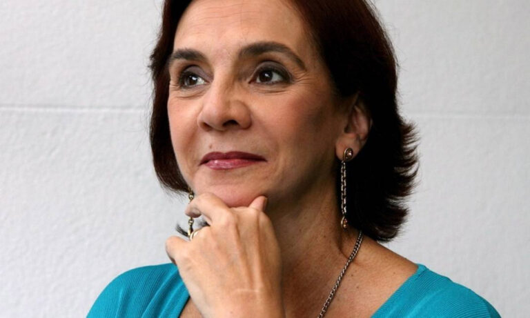 lucia_hipolito-747599