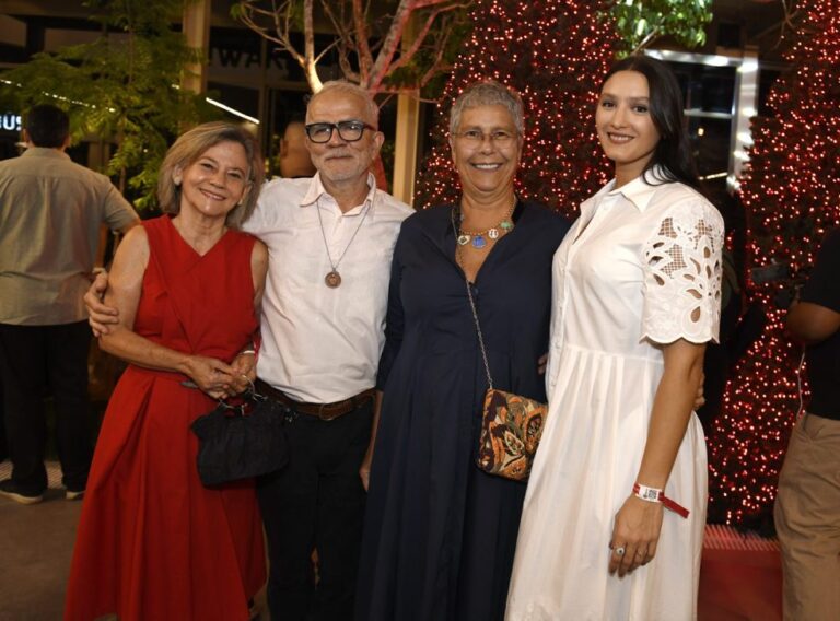 Ana Joelson , Joelsonbiu , Adriana Didier e Helena Costa