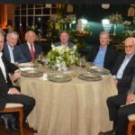 Amigos colocando as novidades em dia e festejando o querido Francisco Machado