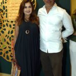 O casal Bia e Eduardo Loiola - Exposição CARNAVALIZAR - FLEXA - FEV 2026 - CG