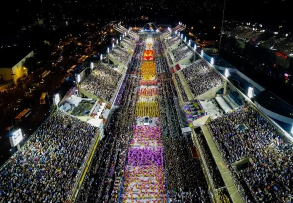 sambodromo-marques-de-sapucai-rio-de-janeiro-696x522