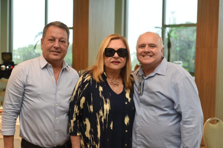 Willians Haubrichs, Bernadete Simonelli e Chico Vartulli