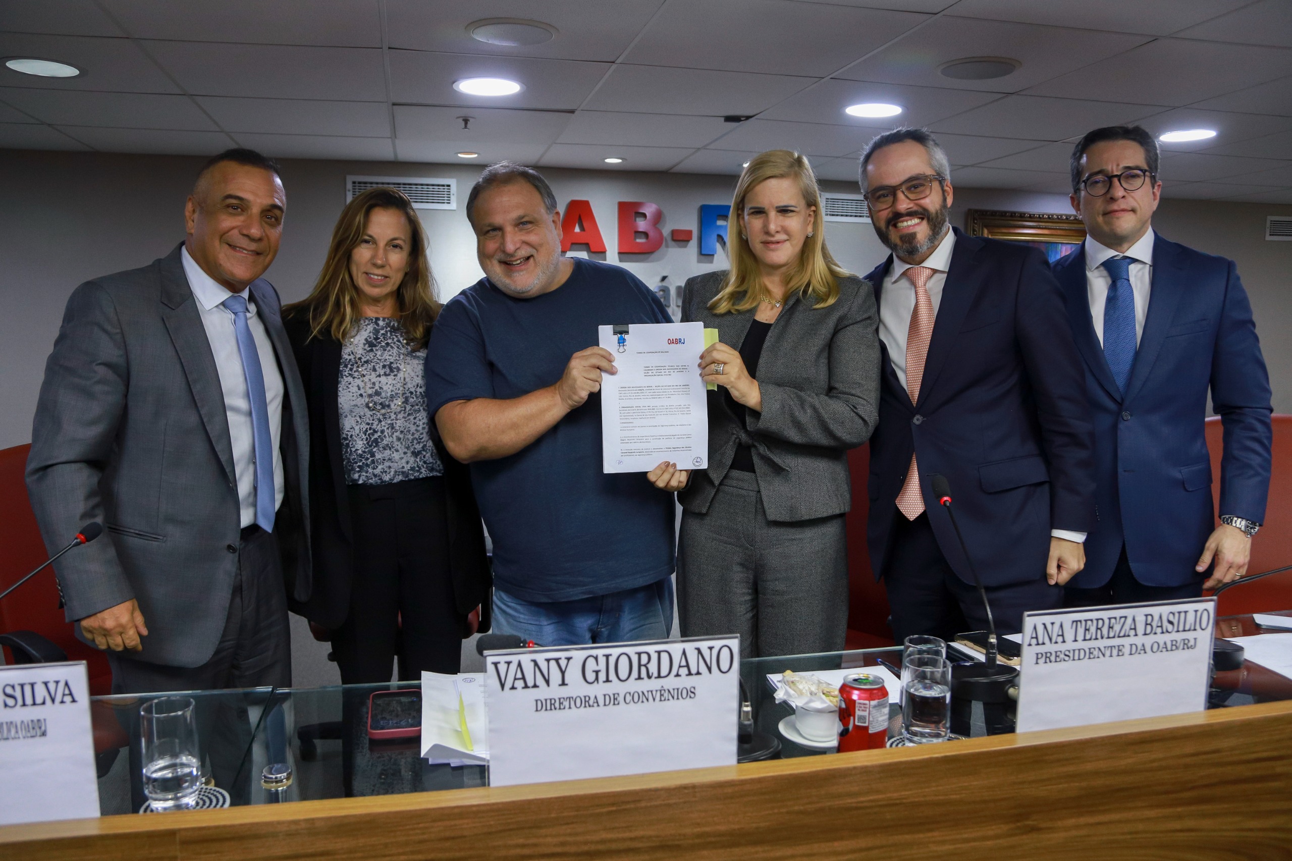 oabrj_e_viva_rio_firmam_cooperacao_para_criar_o_premio_seguranca_dos_direitos_coronel_nazareth_cerqueira_em_reconhecimento_as_iniciativas_de_profissionais_da_seguranca_publica_voltadas_a_cidadani