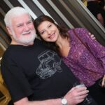 John Nicholson e Bia Sampaio