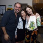 Claudio Mendes, sua filha Nina Flor e esposa Marianna Mac Niver