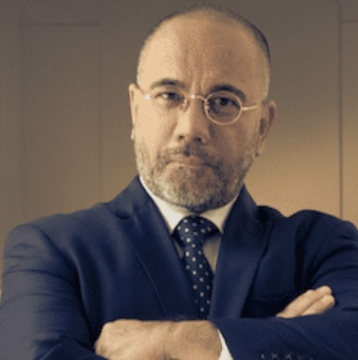 Eduardo Oyawaka 3