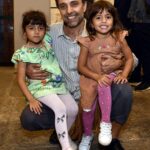 Thomaz Velho e as filhas Aurora e Felipa