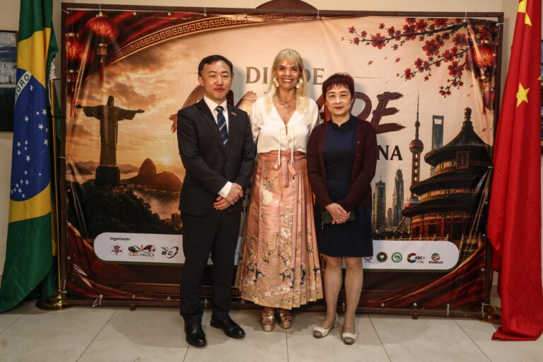 Wang Haitao, Marcia Melchior e Tian Min