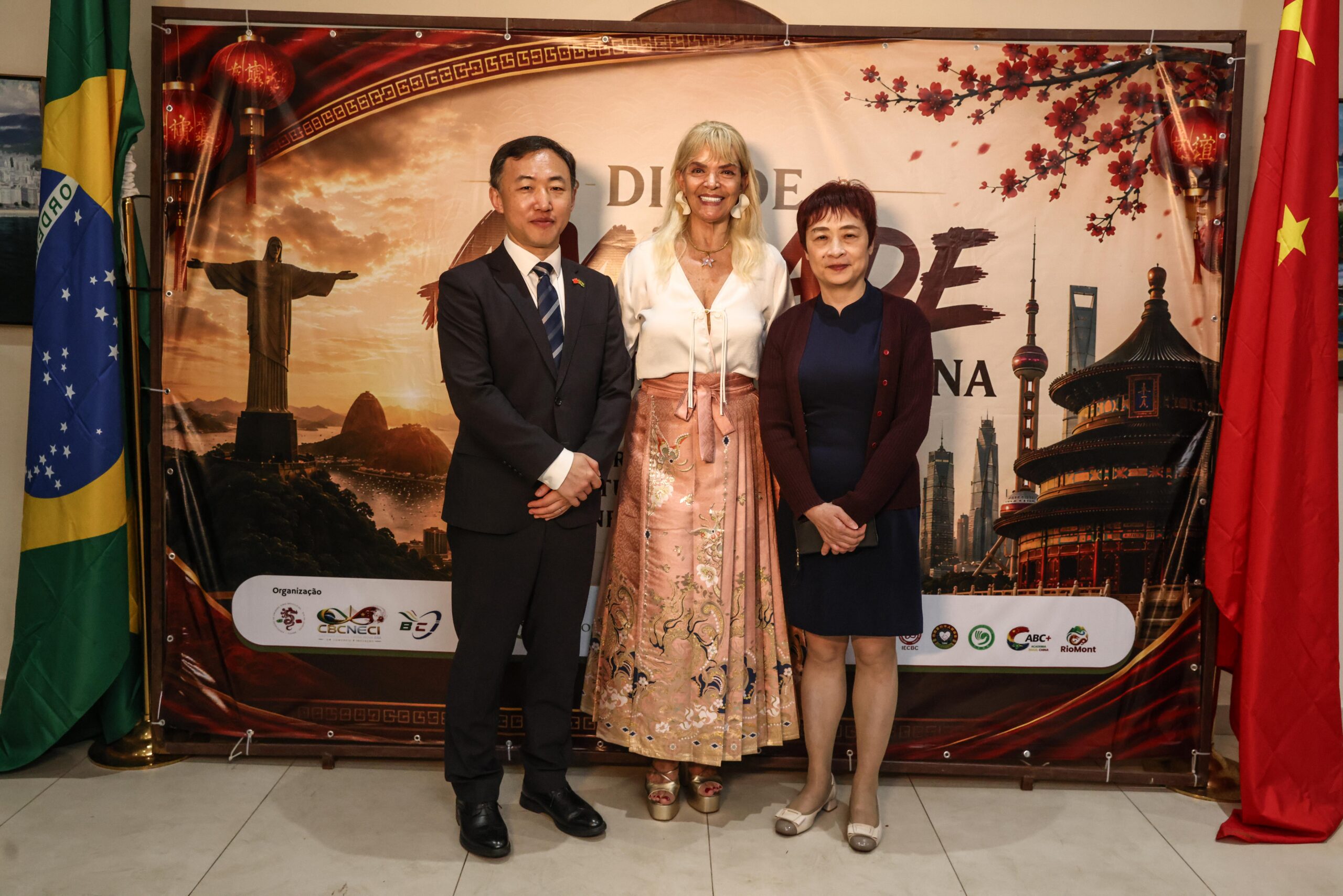 Wang Haitao, Marcia Melchior e Tian Min