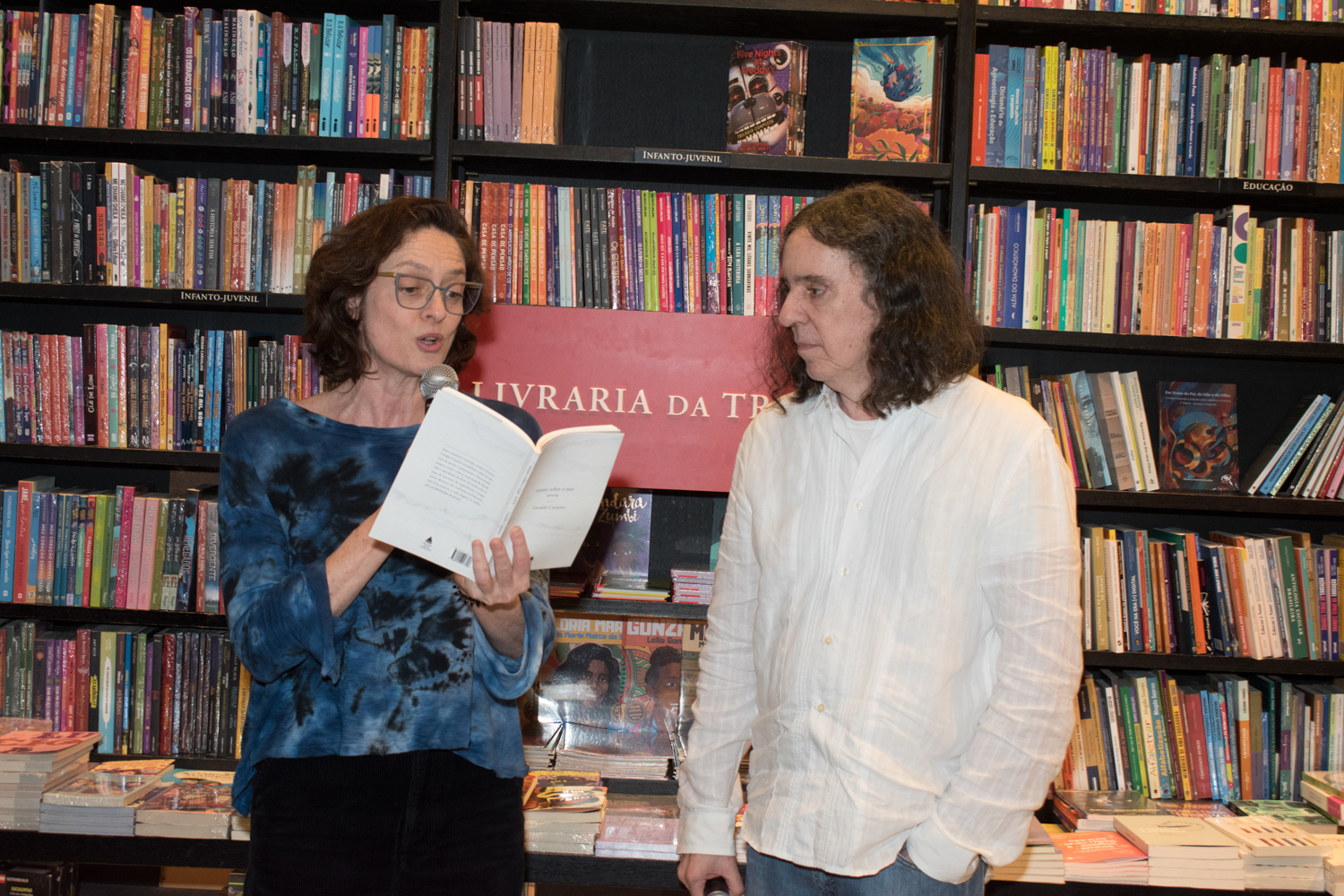 Geraldinho Carneiro: noite de poesia no lançamento do livro “Ensaio sobre o mar”