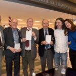 Ricardo-Cavaliere-Paulo-Henrique-Britto-Godofredo-de-Oliveira-Neto-Antonio-Torres-Geraldo-Carneiro-e-Ana-Paula-Pedro-150x150 Geraldinho Carneiro: noite de poesia no lançamento do livro “Ensaio sobre o mar”