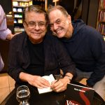 DSC_1212-Flavio-Marinho-e-Aloisio-de-Abreu-LIVRO-VIBORAS-FLAVIO-MARINHO-OUT-2026-CG--150x150 Flávio Marinho faz noite de lançamento de seu livro “Víboras – A arte do insulto” e lota livraria na Gávea